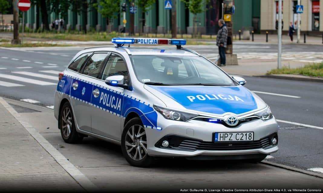 Policja przestrzega przed wypalaniem traw – skrajne niebezpieczeństwo dla społeczności lokalnej