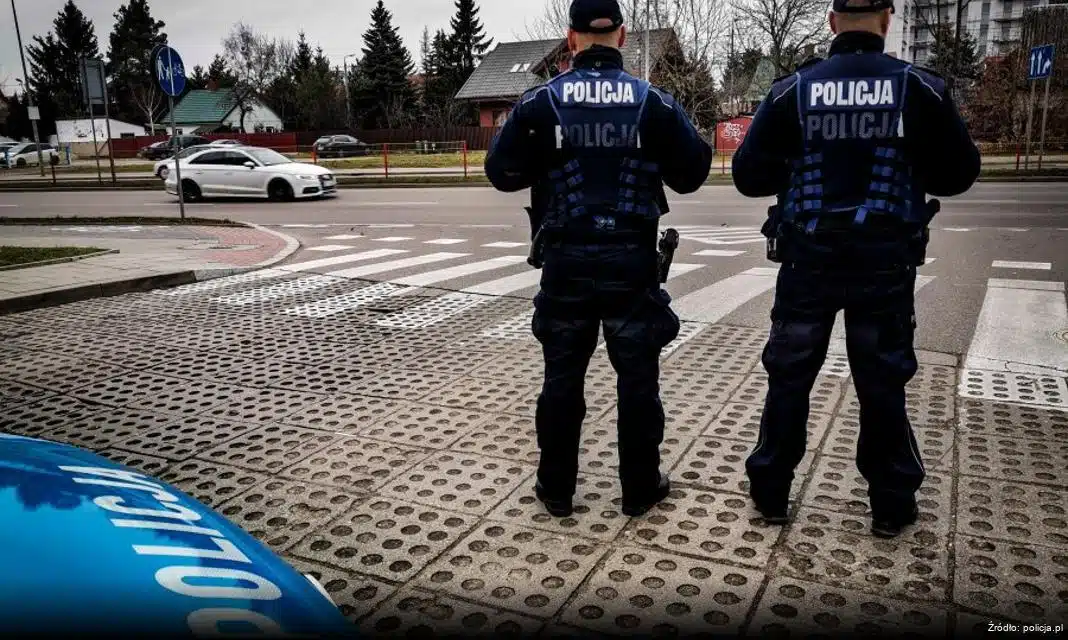 Wypadek drogowy w gminie Wicko – apel o ostrożność