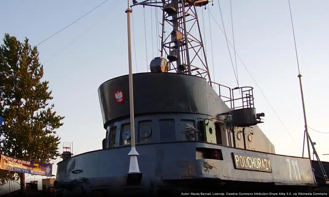 Przypomnienie o zasadach segregacji odpadów na cmentarzu komunalnym w Łebie